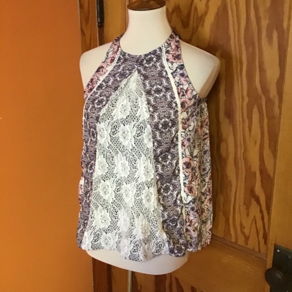 Taylor & Sage Boho Floral n lace top - Picture 7 of 9